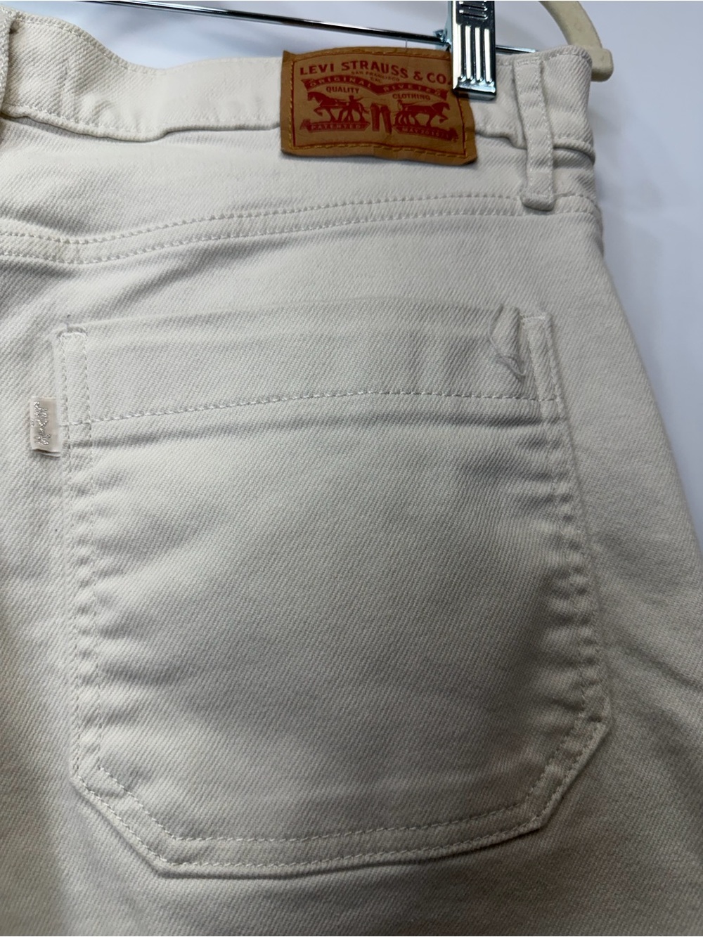 Levi’s Mile High Cropped Wide Leg Cream Jeans Size 31 High Rise Button Fly - Picture 9 of 12